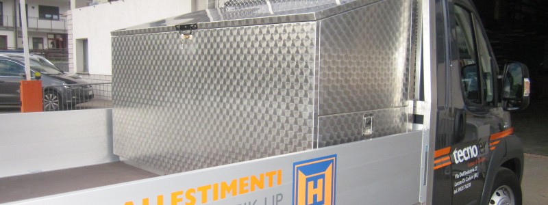 cassone porta attrezzi in acciaio inox